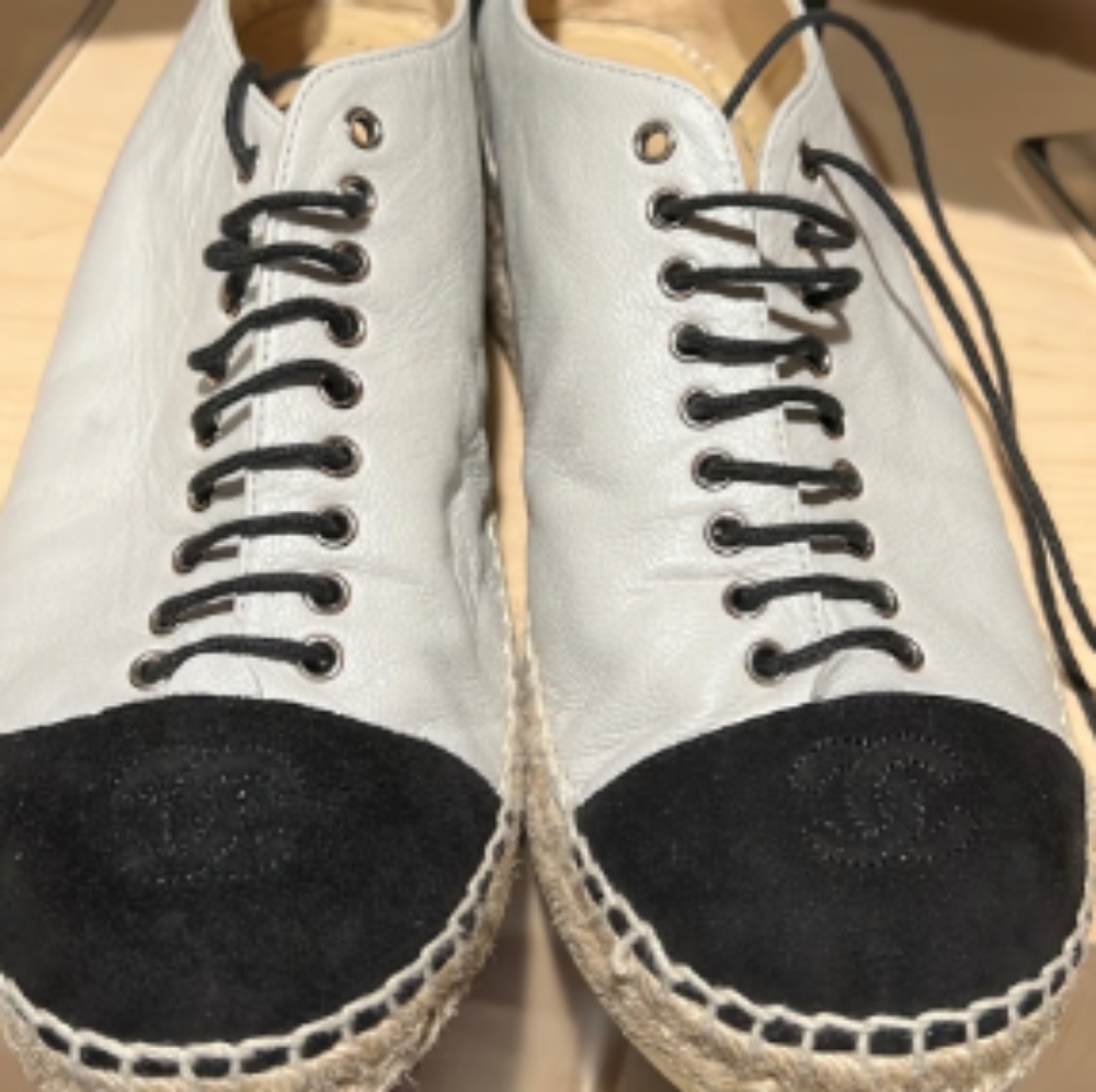 Chanel platform sneakers - Picture 3 of 3